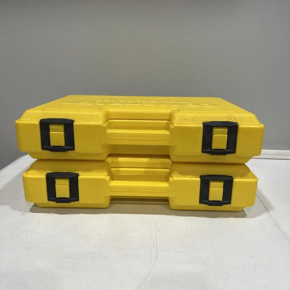 VINTAGE 1983 FISHER PRICE CONSTRUX CREATIVE BUILDING PARTS YELLOW CASE LOT OF 2